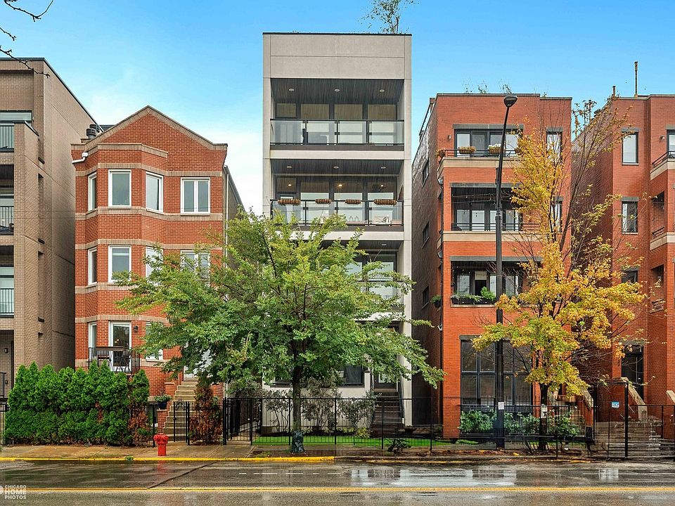 1st image of 1459 W Grand Ave #3
