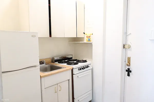 Rented by Citi Habitats | media 17