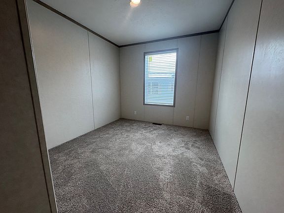 5th image of 20617 Seneca Dr #135