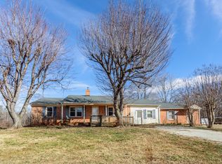 1130 Vermillion Rd, Appomattox, VA 24522