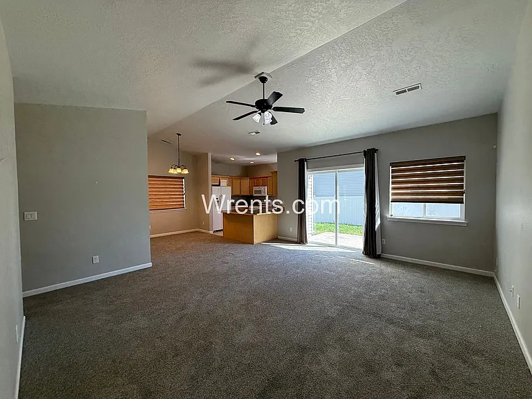 8410 W Campus Dr — Photo 3