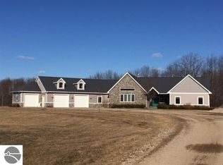 2465 E Vernon Rd, Rosebush, MI 48878