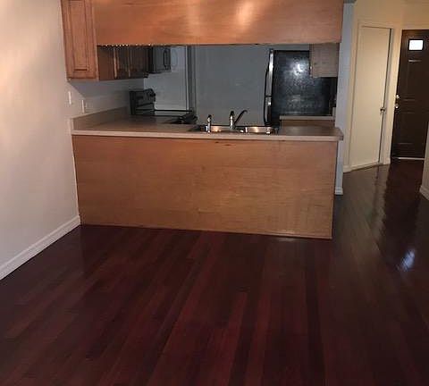 4th image of 5202 Lazy Oaks Dr