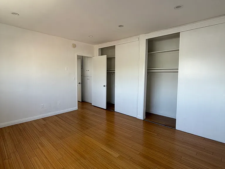 1550 S Bundy Dr #6 — Photo 7