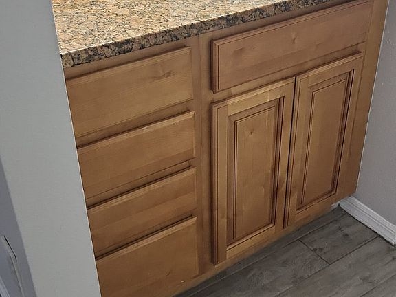 5th image of 5104 Clubside Dr #1