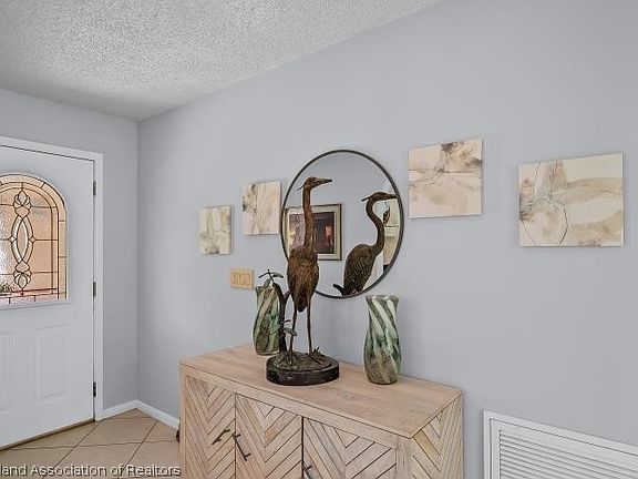 3rd image of 5901 Sun Valley Dr