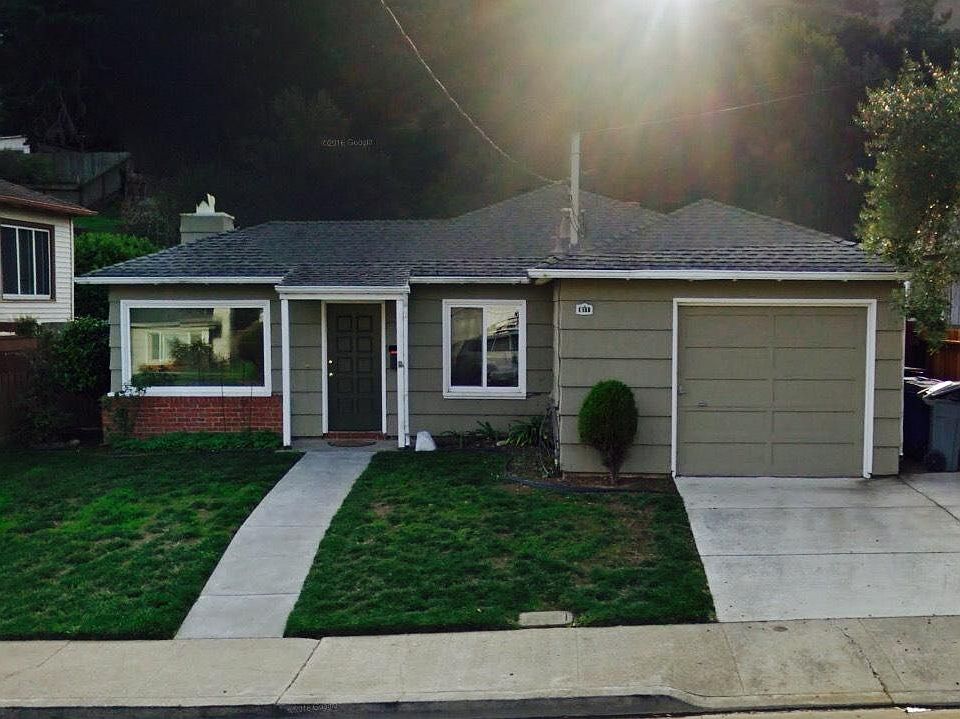 1st image of 611 Larch Ave