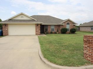 515 Brook Cir, Hewitt, TX 76643
