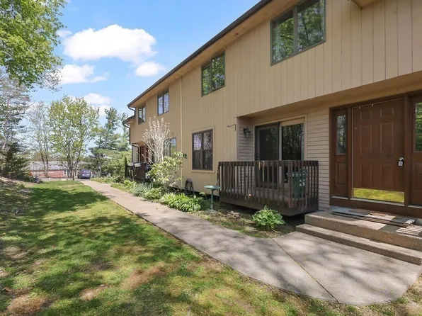 880 Landry Ave Unit 7, North Attleboro, MA 02760