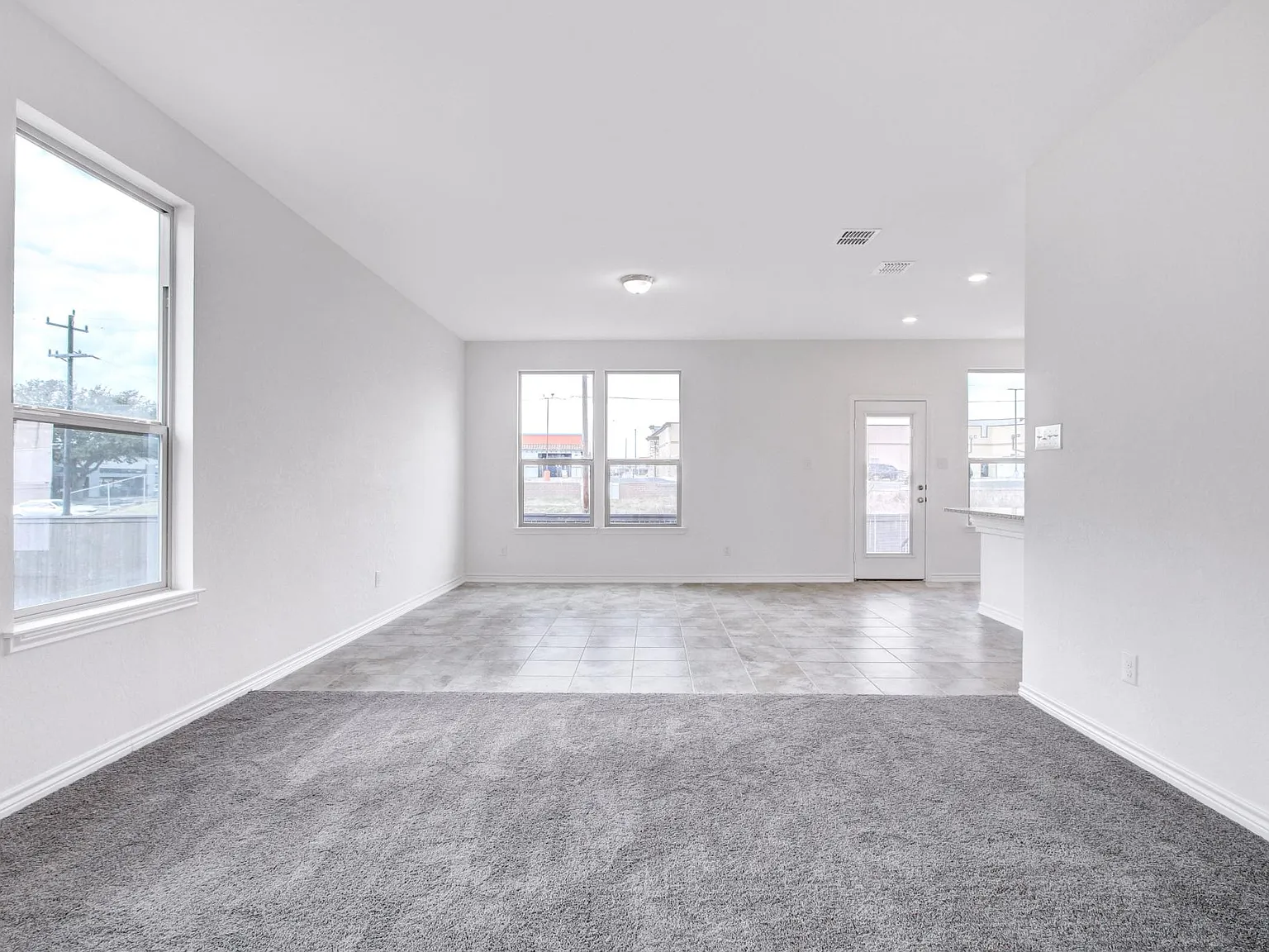 4 bed, 2080 sqft, $2,500 — Photo 4