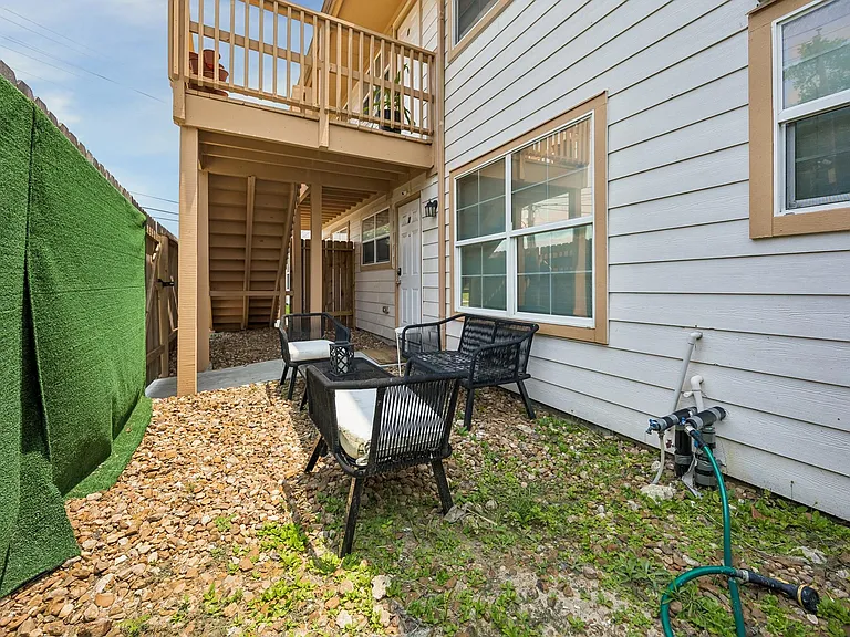 3237 Rosedale St #2 — Photo 16