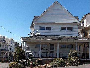 2nd image of 201-203 Colfax Ave