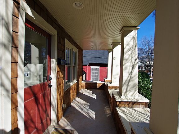 3rd image of 187 Gibson St SE