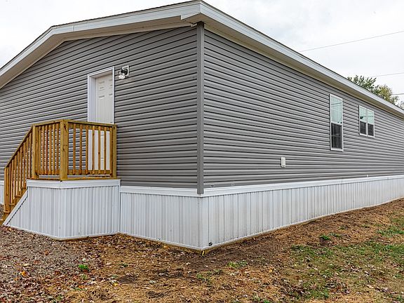 2nd image of 1302 Sunset Dr #1322