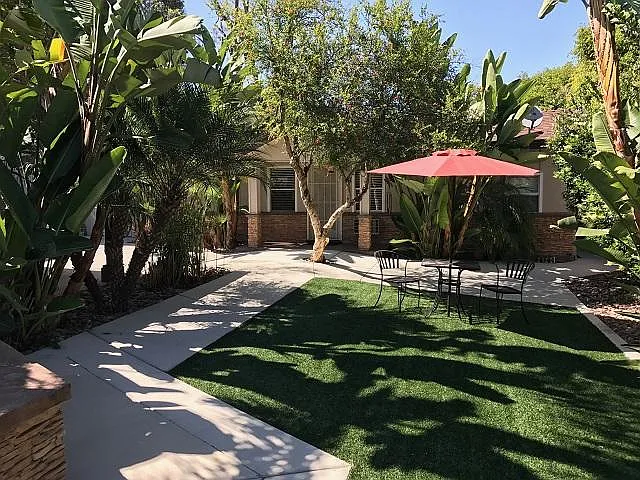 6922 Adams Ave — Photo 2