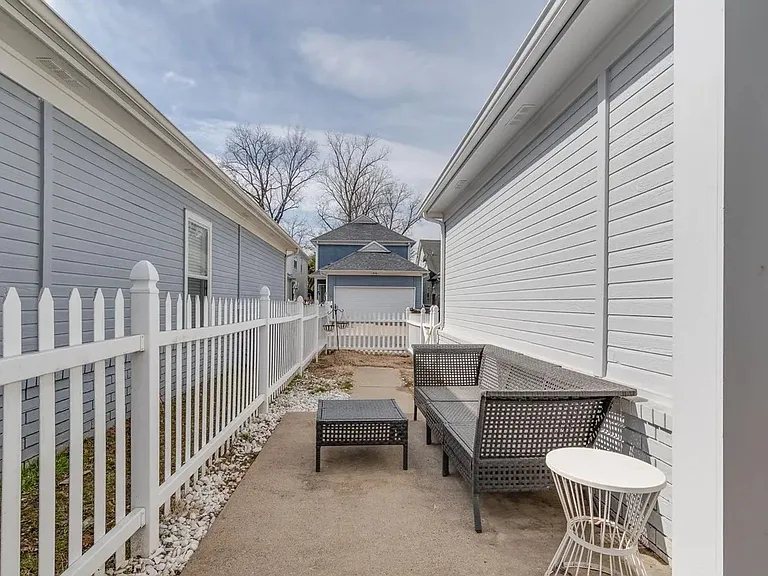 1189 Misty Isle Dr — Photo 21