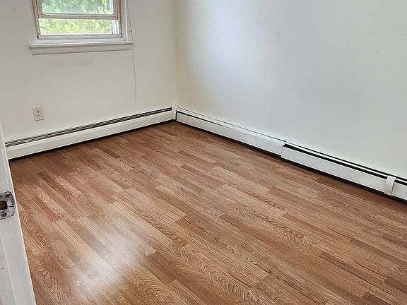 5th image of 150-92 Cross Island Pkwy Floor 3