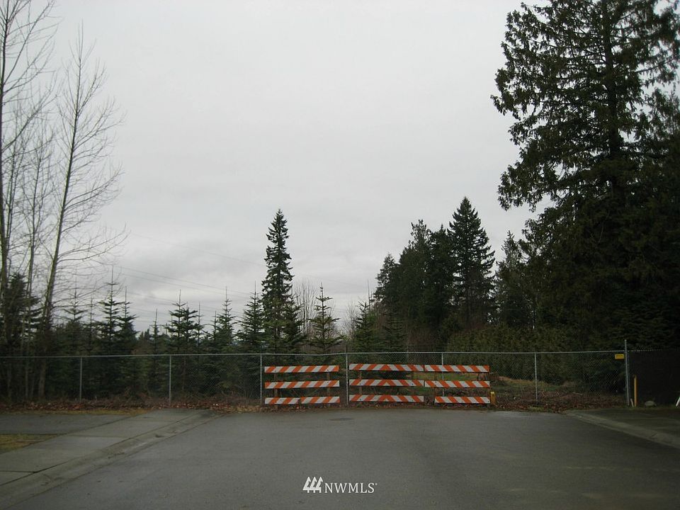 2nd image of 124 58th Dr SE