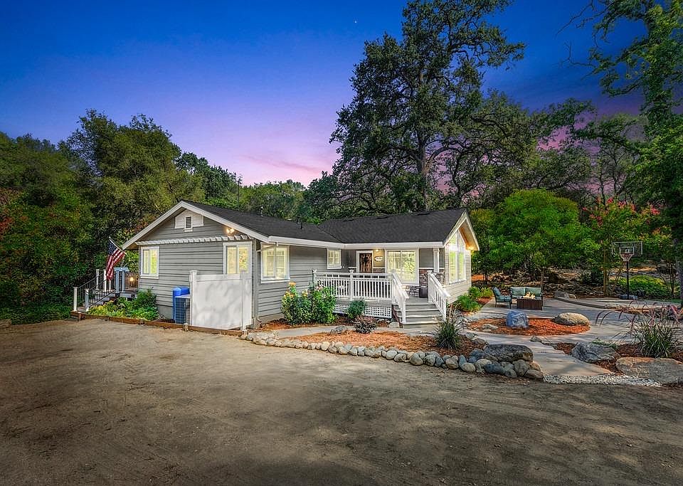 1st image of 2985 Aspen Dr