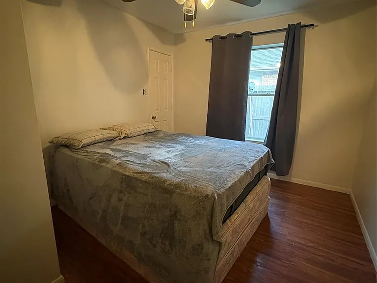 1822 Park Oak Dr — Photo 2
