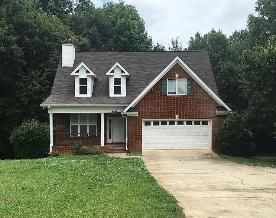 1st image of 1061 Rockinwood Dr