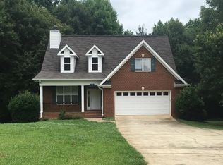 1061 Rockinwood Dr, Athens, GA 30606