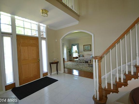 2nd image of 8618 Oak Brook Ln
