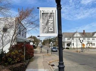 2865 N Brookfield Rd #3, Brookfield, WI 53045