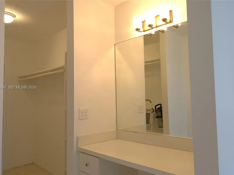 1225 NE 124th St #32B — Photo 13