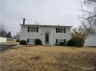 302 Williams Dr, Eureka, MO 63025