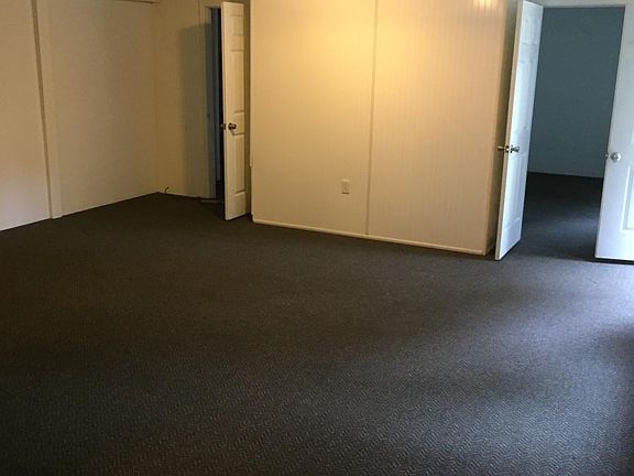 5th image of 382 Commerce Dr