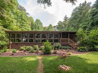 76 Grace Ln, Franklin, NC 28734
