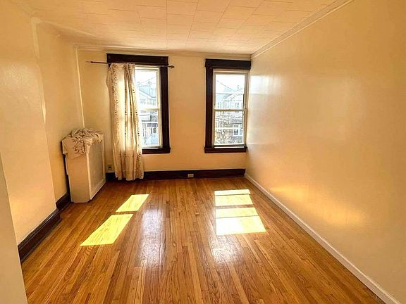 2nd image of 103-39 118th St #2