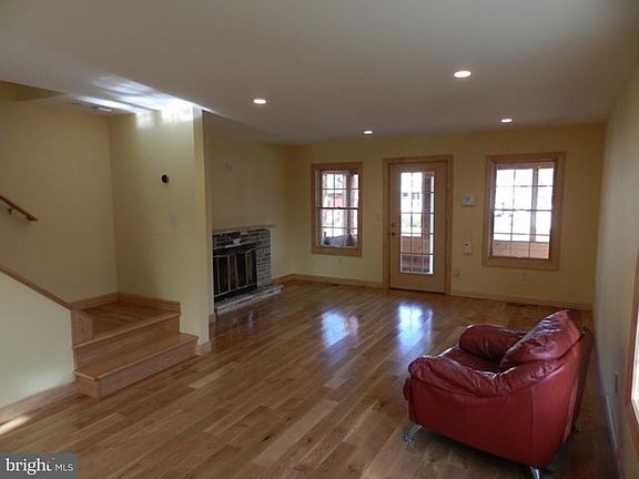 4th image of 743 Valley Forge Ave