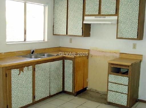 2nd image of 304 Miratan St