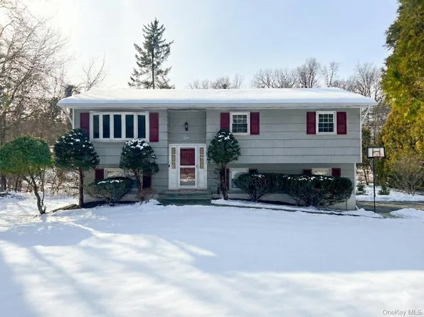 1 Bristol Court, New City, NY 10956