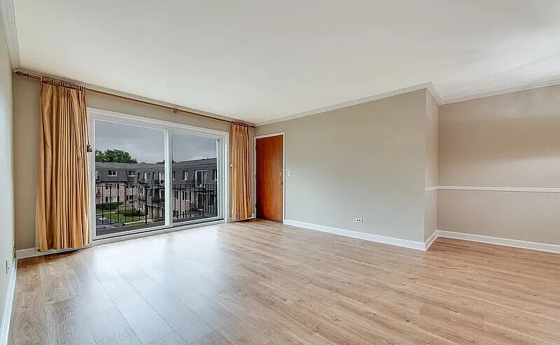 2 bed, 1.0 bath, 900 sqft, $1,552 — Photo 4
