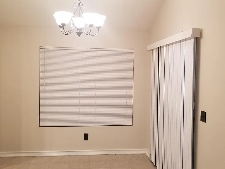 1350 Brentwood Cir #A — Photo 7