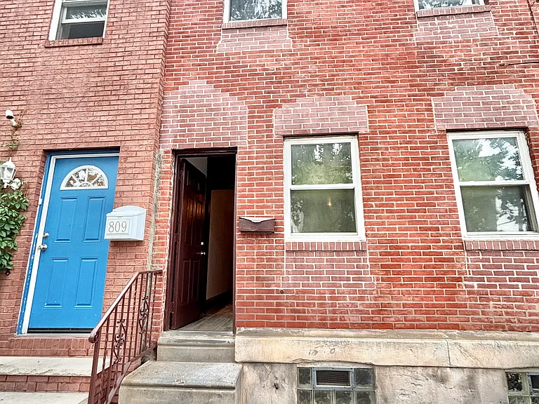 807 Snyder Ave — Photo 1
