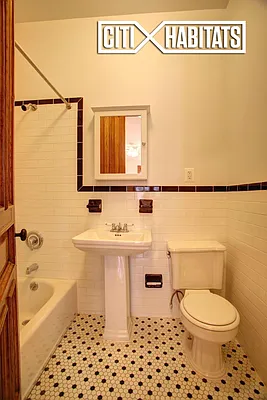 Rented by Citi Habitats | media 7