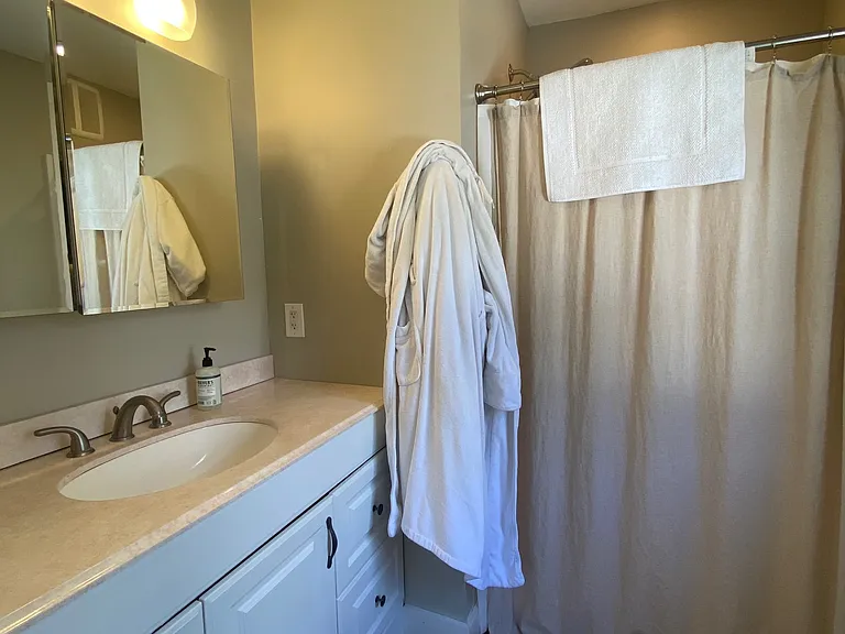 34 Victory Rd #1 — Photo 9