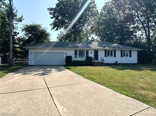 1031 Gary Ct, Wickliffe, OH 44092