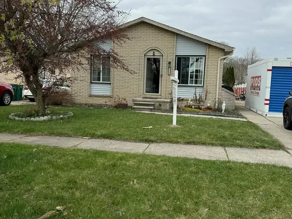 32136 Mount Vernon Rd, Brownstown, MI 48173