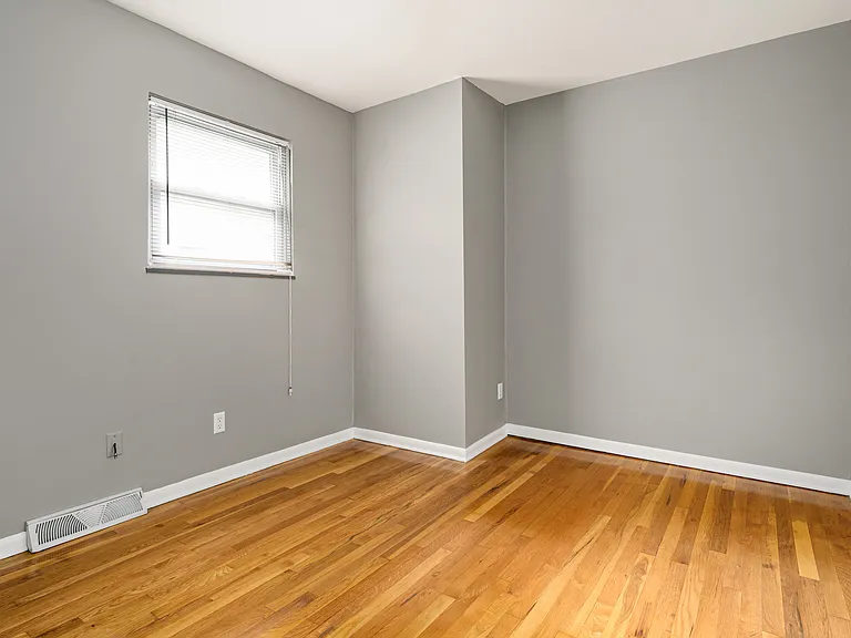 1167 Edgehill Rd — Photo 10
