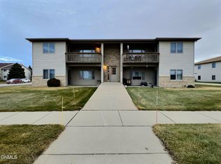 2800 Bay Shore Bnd SE UNIT 3, Mandan, ND 58554