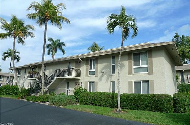 1st image of 227 Palm Dr APT 1