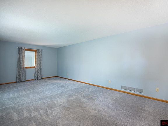 2nd image of 132 Marabou Dr