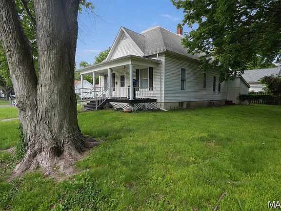 3rd image of 903 N Harrison St