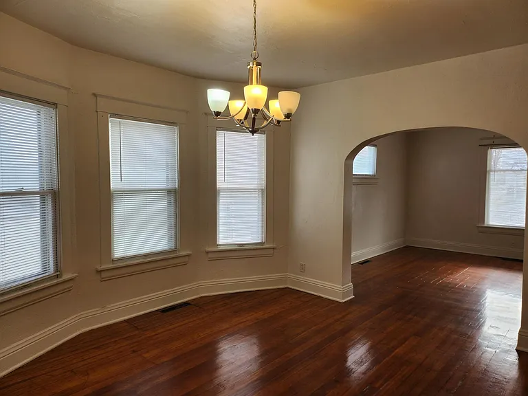 3014 Franklin St — Photo 3