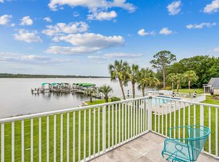 2856 Boat Club Ln, Navarre, FL 32566